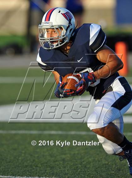 Thumbnail 1 in Nolan Catholic @ Richland photogallery.