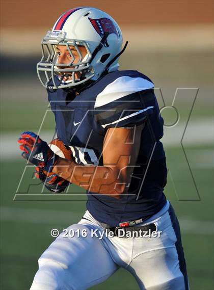 Thumbnail 1 in Nolan Catholic @ Richland photogallery.