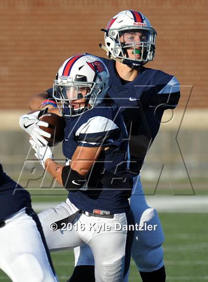 Thumbnail 2 in Nolan Catholic @ Richland photogallery.