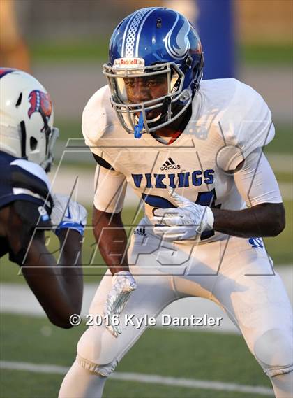 Thumbnail 1 in Nolan Catholic @ Richland photogallery.