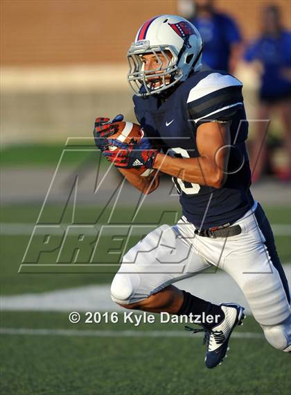 Thumbnail 3 in Nolan Catholic @ Richland photogallery.