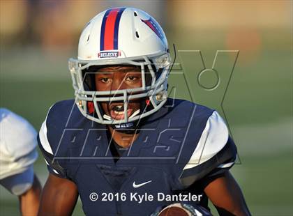 Thumbnail 3 in Nolan Catholic @ Richland photogallery.
