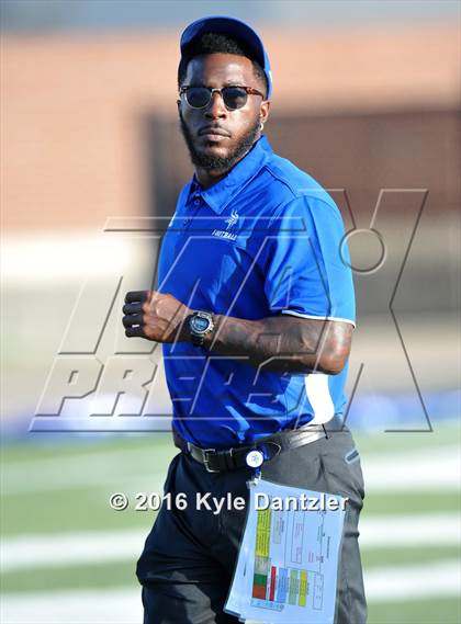 Thumbnail 3 in Nolan Catholic @ Richland photogallery.