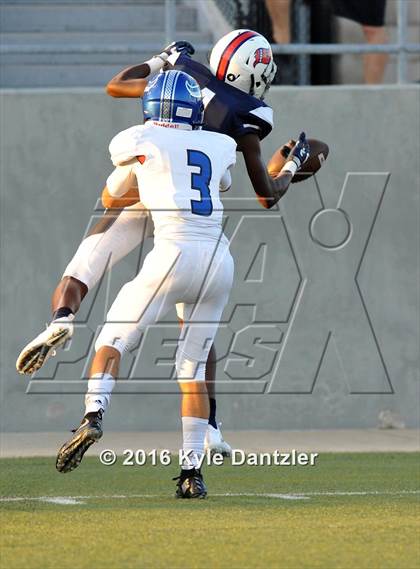 Thumbnail 1 in Nolan Catholic @ Richland photogallery.