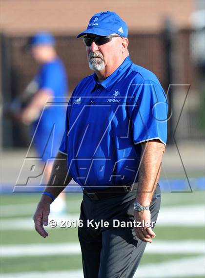 Thumbnail 2 in Nolan Catholic @ Richland photogallery.