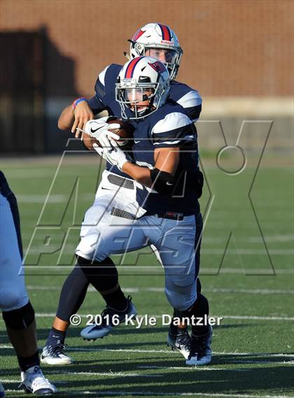 Thumbnail 3 in Nolan Catholic @ Richland photogallery.
