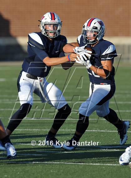 Thumbnail 2 in Nolan Catholic @ Richland photogallery.