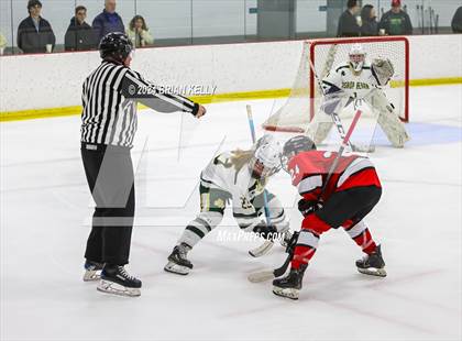 Thumbnail 2 in Hingham vs Bishop Feehan (Lee & Mike Tenny Cup) photogallery.