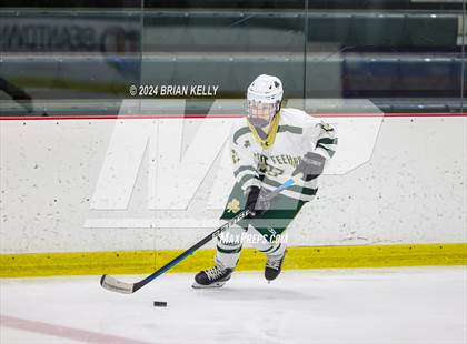 Thumbnail 2 in Hingham vs Bishop Feehan (Lee & Mike Tenny Cup) photogallery.