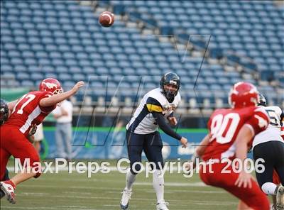 Thumbnail 3 in Prosser vs. Southridge (Kickoff Classic) photogallery.