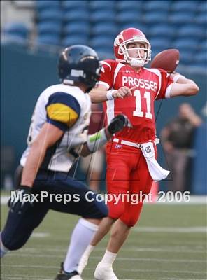 Thumbnail 3 in Prosser vs. Southridge (Kickoff Classic) photogallery.