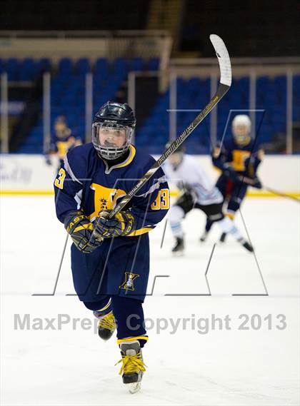 Thumbnail 3 in Xavier vs. Xaverian photogallery.