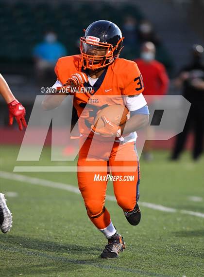 Thumbnail 1 in Clarence @ Bennett/Olmsted/Middle Early College/East  photogallery.