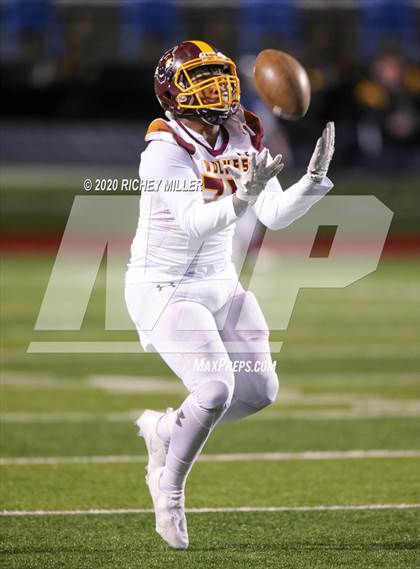 Thumbnail 1 in Greenwood vs. Lake Hamilton (AAA 6A Final) photogallery.