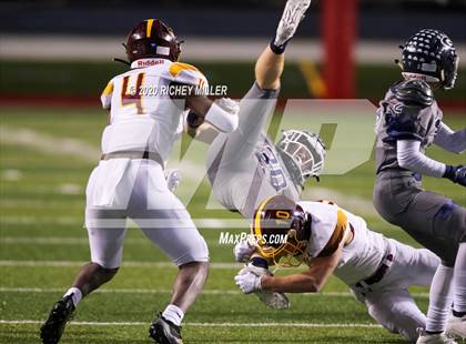 Thumbnail 3 in Greenwood vs. Lake Hamilton (AAA 6A Final) photogallery.