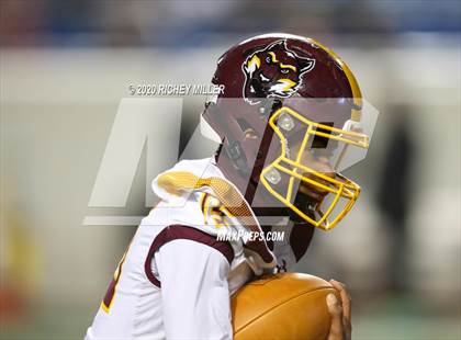Thumbnail 3 in Greenwood vs. Lake Hamilton (AAA 6A Final) photogallery.