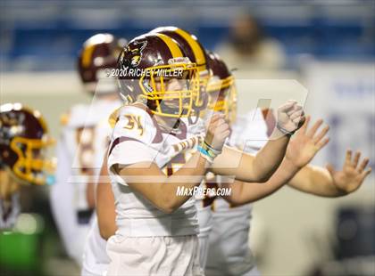 Thumbnail 1 in Greenwood vs. Lake Hamilton (AAA 6A Final) photogallery.