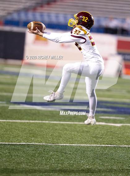 Thumbnail 2 in Greenwood vs. Lake Hamilton (AAA 6A Final) photogallery.