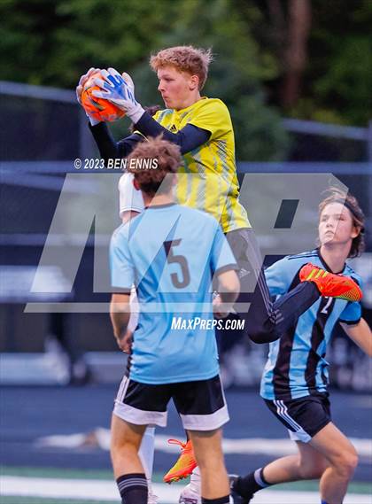 Thumbnail 3 in Southeast Bulloch vs Starr's Mill (GHSA 5A First Round) photogallery.