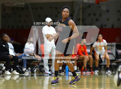 Thumbnail 1 in Lynwood vs. Etiwanda photogallery.