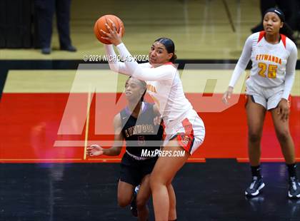 Thumbnail 2 in Lynwood vs. Etiwanda photogallery.