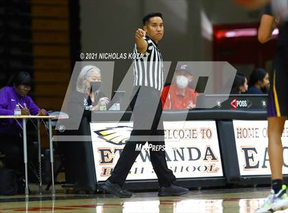 Thumbnail 1 in Lynwood vs. Etiwanda photogallery.