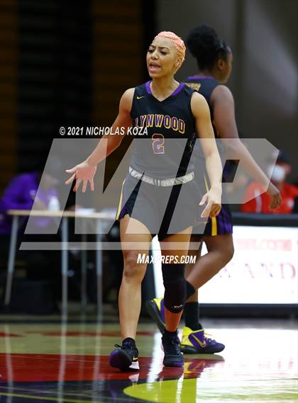 Thumbnail 1 in Lynwood vs. Etiwanda photogallery.