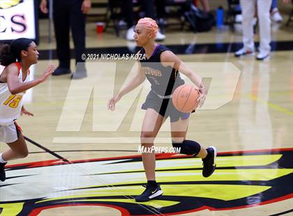 Thumbnail 2 in Lynwood vs. Etiwanda photogallery.