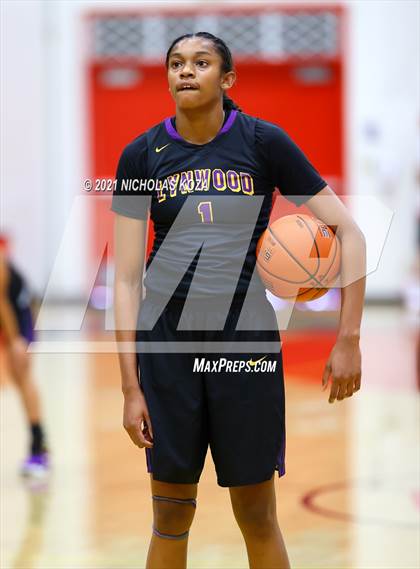 Thumbnail 3 in Lynwood vs. Etiwanda photogallery.