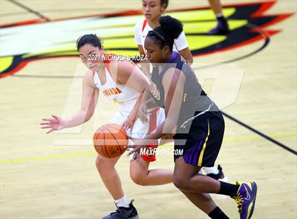 Thumbnail 3 in Lynwood vs. Etiwanda photogallery.