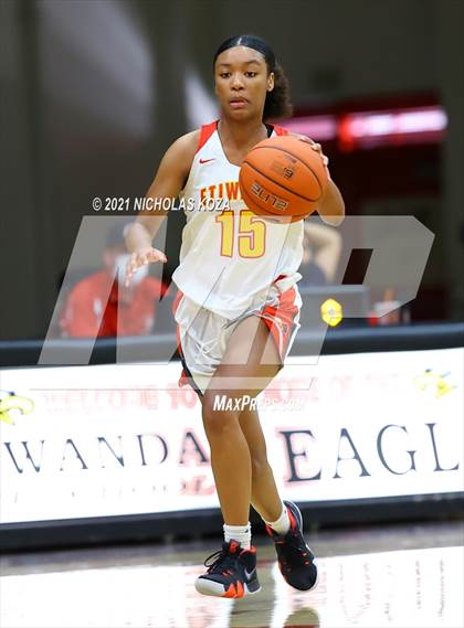 Thumbnail 1 in Lynwood vs. Etiwanda photogallery.