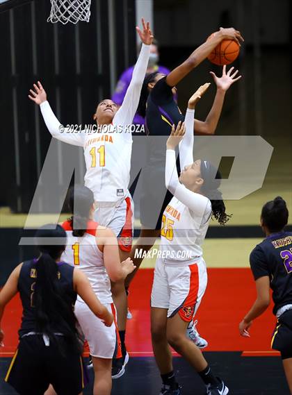 Thumbnail 3 in Lynwood vs. Etiwanda photogallery.