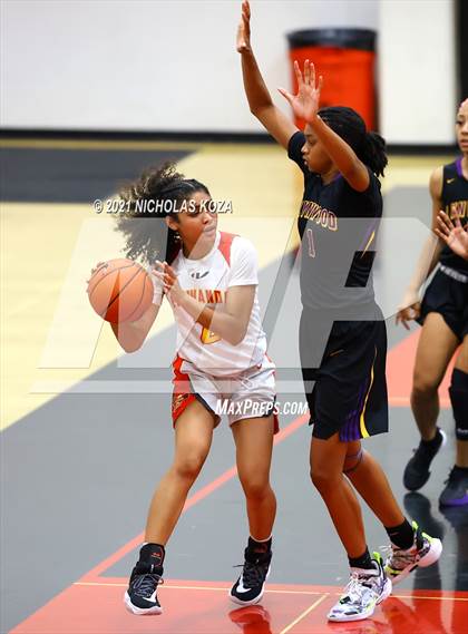 Thumbnail 1 in Lynwood vs. Etiwanda photogallery.