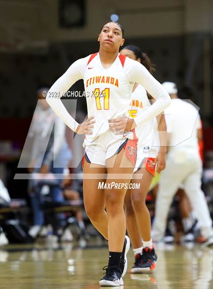 Thumbnail 2 in Lynwood vs. Etiwanda photogallery.