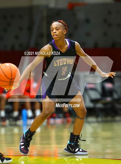 Thumbnail 3 in Lynwood vs. Etiwanda photogallery.