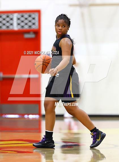 Thumbnail 3 in Lynwood vs. Etiwanda photogallery.