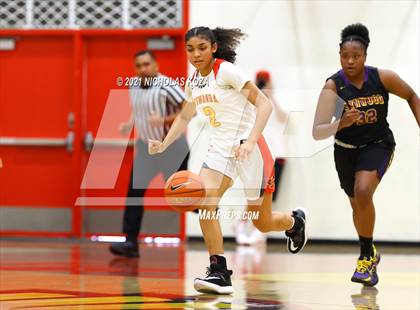 Thumbnail 1 in Lynwood vs. Etiwanda photogallery.