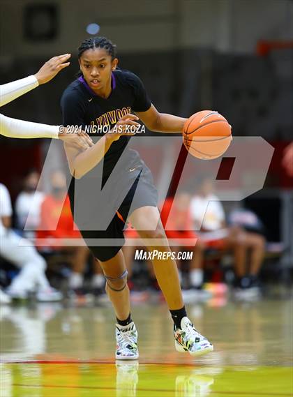 Thumbnail 1 in Lynwood vs. Etiwanda photogallery.