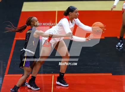 Thumbnail 1 in Lynwood vs. Etiwanda photogallery.