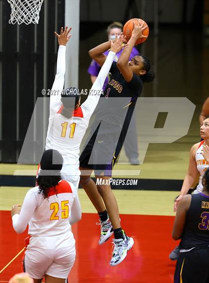 Thumbnail 3 in Lynwood vs. Etiwanda photogallery.