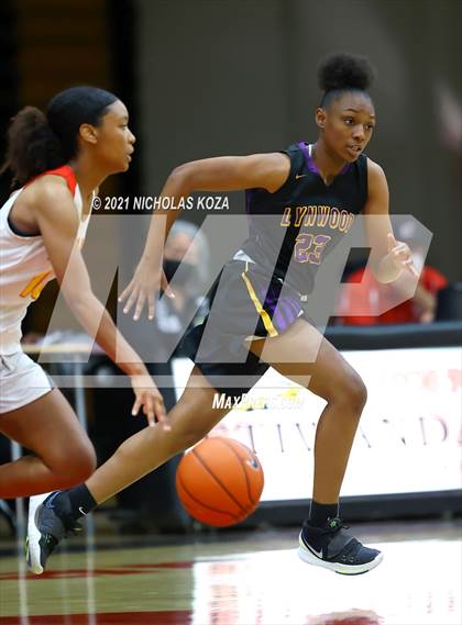 Thumbnail 1 in Lynwood vs. Etiwanda photogallery.