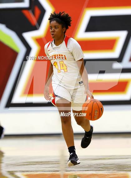 Thumbnail 1 in Lynwood vs. Etiwanda photogallery.