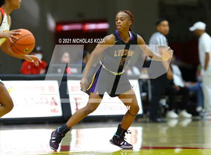 Thumbnail 2 in Lynwood vs. Etiwanda photogallery.