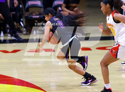 Thumbnail 2 in Lynwood vs. Etiwanda photogallery.