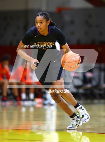 Thumbnail 3 in Lynwood vs. Etiwanda photogallery.