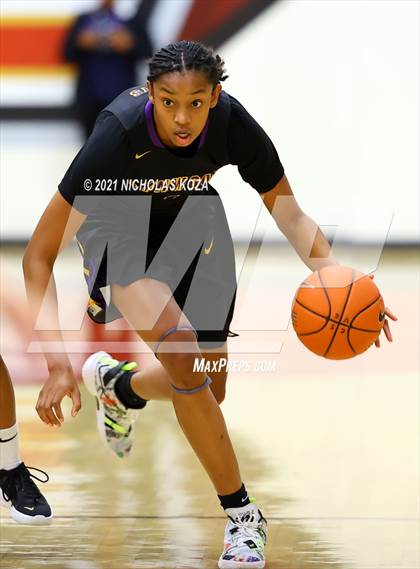Thumbnail 2 in Lynwood vs. Etiwanda photogallery.