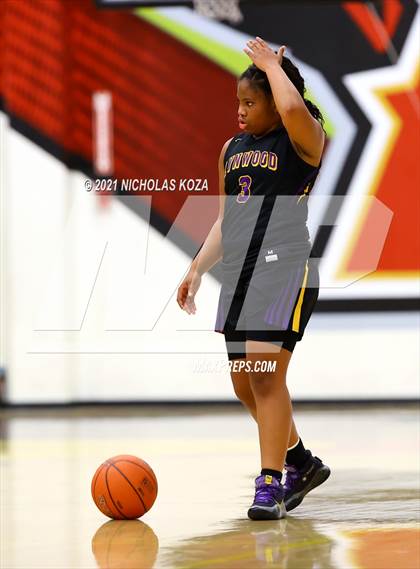 Thumbnail 2 in Lynwood vs. Etiwanda photogallery.