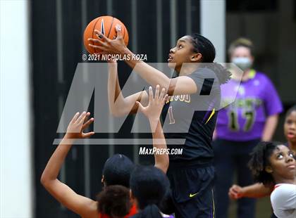 Thumbnail 2 in Lynwood vs. Etiwanda photogallery.