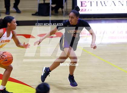 Thumbnail 2 in Lynwood vs. Etiwanda photogallery.