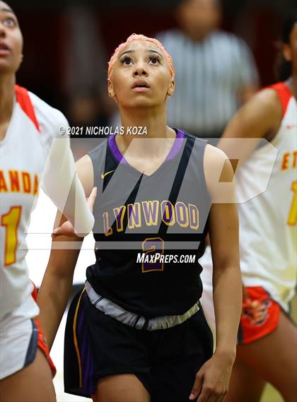 Thumbnail 1 in Lynwood vs. Etiwanda photogallery.